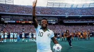 Supuesta hija okára de Pelé pide que le desentierren para hacerle una prueba de ADN