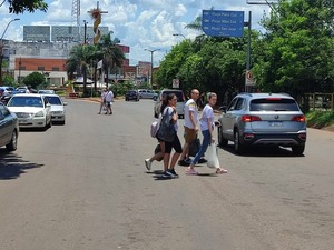 Versatilidad del comercio fronterizo: ahora los argentinos traen contrabando de combustible al Paraguay - La Tribuna