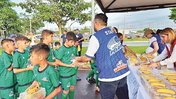 Organizan torneo de fútbol para alejar a niños de las drogas