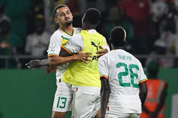 Senegal, a octavos con pleno de puntos; el VAR rescata a Camerún - Fútbol Internacional - ABC Color