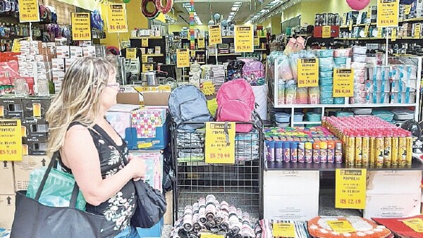 Pese a Argentina, la inflación retrocede en Latinoamérica