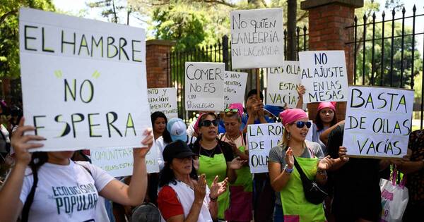 La Nación / Gobierno de Milei enfrenta mañana su primera huelga general