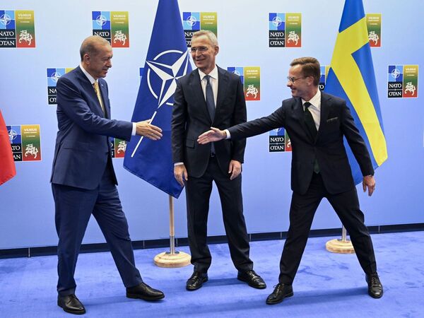 Turquía aprueba ingreso de Suecia a la OTAN | 1000 Noticias