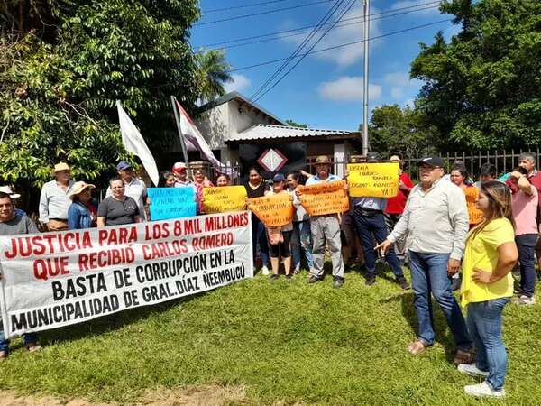 Pobladores piden la renuncia del intendente de General Díaz - Nacionales - ABC Color