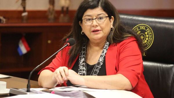 Hermana de Carolina Llanes es directora en la Corte