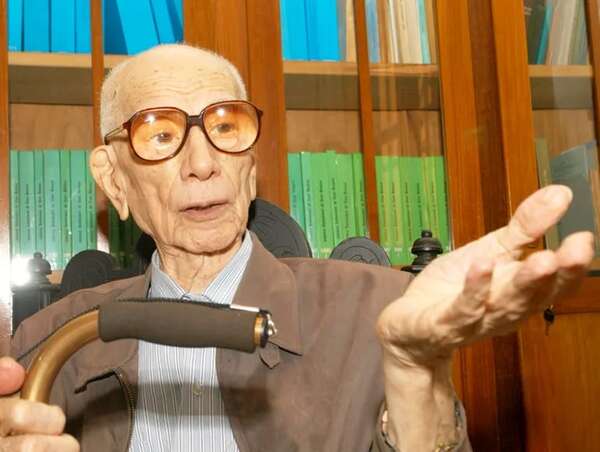 Mons. Ismael Rolón: a 110 años del nacimiento de un héroe religioso y civil  - Política - ABC Color