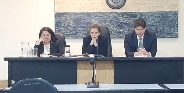 Tribunal refiere que Fiscalía debe investigar a funcionarios de BNF en caso Darío Messer