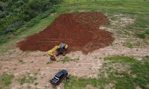 Inician trabajos para nuevo campo de fútbol en Yguazú