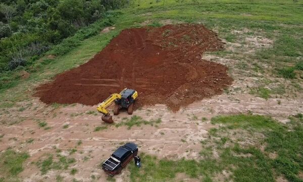Inician trabajos para nuevo campo de fútbol en Yguazú