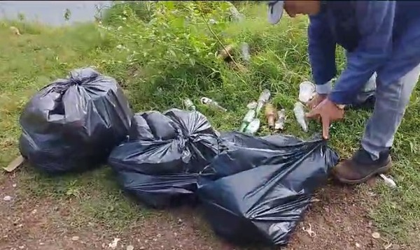 Borrachos convierten en basural Puerto Histórico de Franco