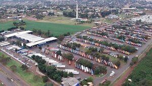 Receita Federal inicia huelga y afecta la circulación de cargas en la frontera