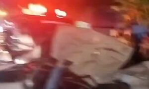 Camión cisterna volcó y dejó varios heridos tras chocar contra vehículos