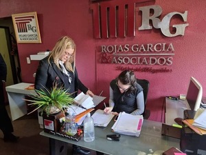 Jueza decreta prisión preventiva para abogada | 1000 Noticias