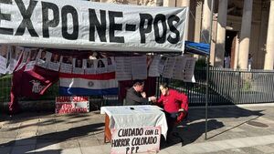 Expo Ne-Pos: manifestantes protestan parodiando a 'nepobabies'