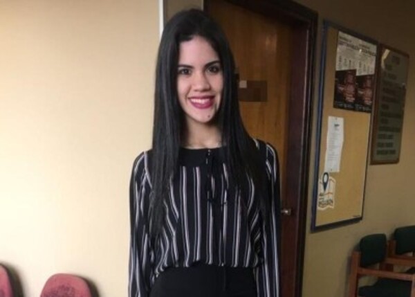 Hija de diputado alega “una coincidencia” la recategorización de su salario | 1000 Noticias