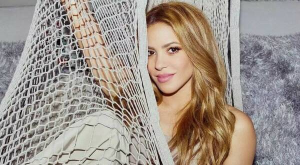 Shakira sorprende al posar junto a su “ex suegra amada”