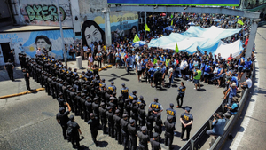 Argentina: sindicatos en huelga contra reformas de Javier Milei - Revista PLUS
