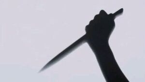 Desconocido ingresa a la habitación de un hombre y lo mata a puñaladas en CDE