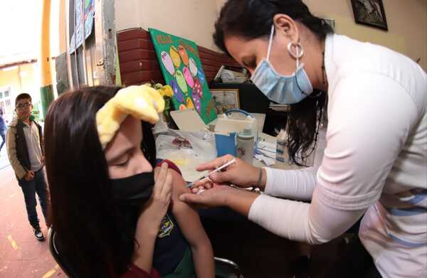 MINISTERIO DE SALUD PONE A DISPOSICIÓN VACUNAS CONTRA EL VPH PARA NIÑAS - Itapúa Noticias