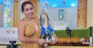 Techy visitó a la Virgen de Caacupé para agradecer la bendición que le dio 23 años atrás - EPA