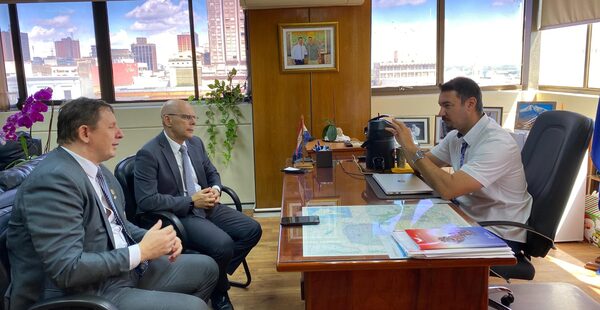 Policía Federal y Migraciones de Paraguay coordinan tareas de seguridad en las fronteras - La Tribuna