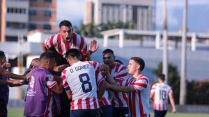 Paraguay derrota a Uruguay en un partidazo