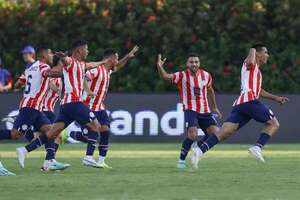 Paraguay remonta y logra la victoria ante la celeste - Fútbol - ABC Color