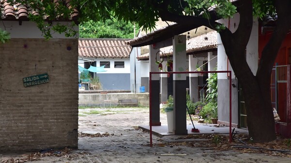 Ante presión, Policía Nacional dispone custodiar escuela saqueada cinco veces en Asunción