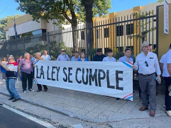 Se suspende de nuevo elecciones en la Caja Bancaria - Economía - ABC Color
