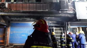 Al menos 39 muertos por el incendio de un edificio en el este de China