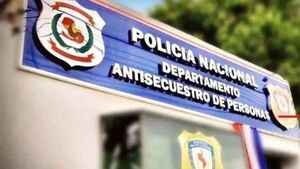 Policías detenidos por supuesta extorsión a conductor de Bolt