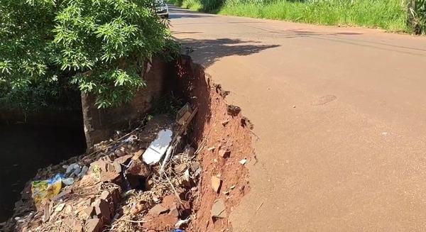 Advierten sobre riesgo inminente colapso de puente en Ciudad del Este - ADN Digital