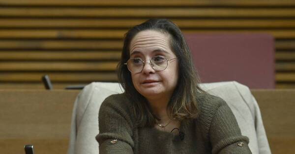 La Nación / Diputada con síndrome de Down impulsa un cambio en España