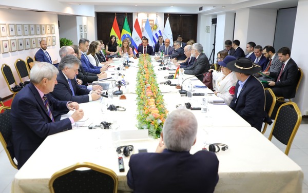 Cancilleres del Mercosur apuntan a lograr acuerdo con la UE en la brevedad
