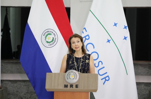 Argentina mantiene posición de cobrar peaje en la hidrovía Paraguay-Paraná y pide “paciencia” para Yacyretá - MarketData