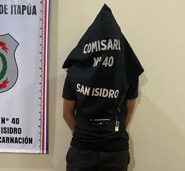 Encarnación: Intentó hurtar un vehículo, chocó y fue reducido por el propietario - Policiales - ABC Color