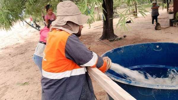 220.000 litros de agua potable llegan a comunidades indígenas del Chaco