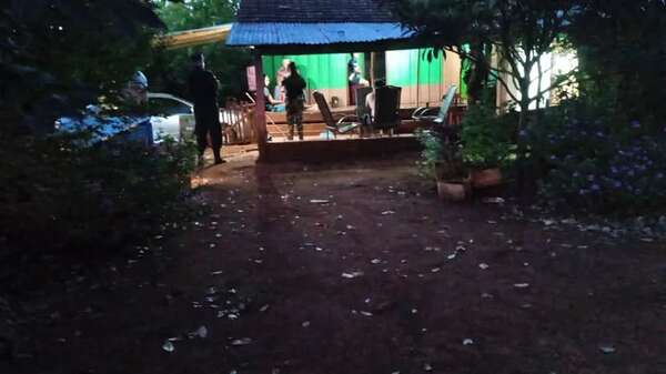 Incautan armas y droga en allanamientos realizados en Hohenau - Policiales - ABC Color