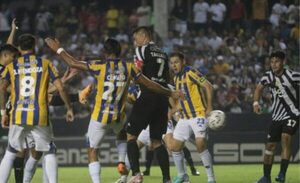 Tacuara Cardozo habría pedido que le cobren la mano en gol gumarelo
