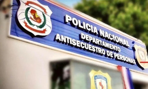 Imputan a tres policías por apriete a un conductor de plataforma Bolt