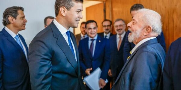 Lula busca evitar incremento en tarifas eléctricas y obstaculiza conversaciones con Paraguay sobre Itaipú