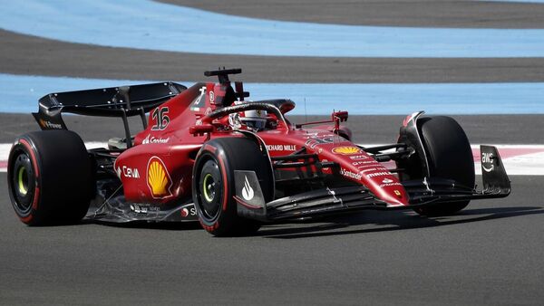 Leclerc continuará en Ferrari "más allá de 2024"