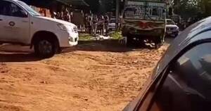 La Nación / Fallece motociclista tras ser embestido por un bus en Capiatá
