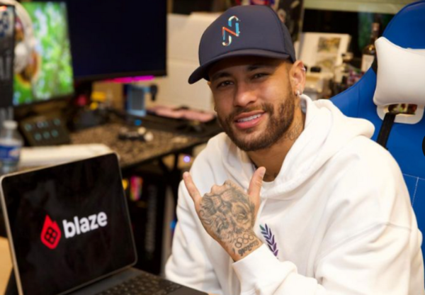 Otra modelo estaría embarazada del pelotero rapai Neymar