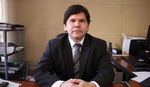 Fiscal pide juicio oral a abogado del Estado que ejercía la profesión en forma particular