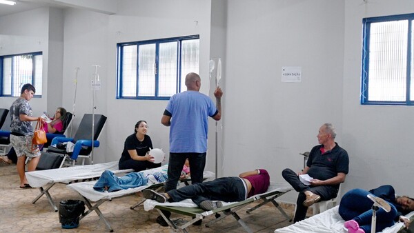 Fuerte aumento de casos de dengue pone a Brasil en alerta