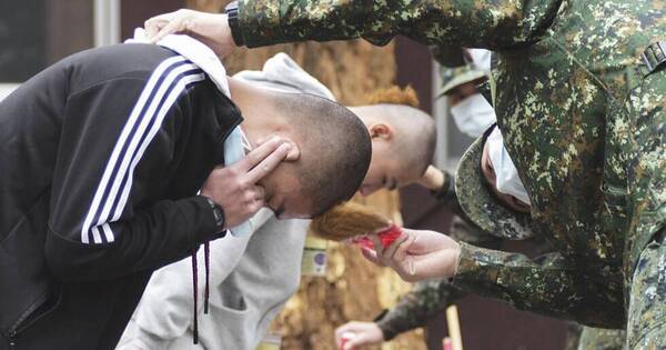 Diario HOY | Taiwán regresa al servicio militar de un año con rapado de jóvenes reclutas