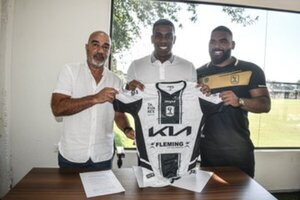 Orlando Berrío es presentado en Tacuary