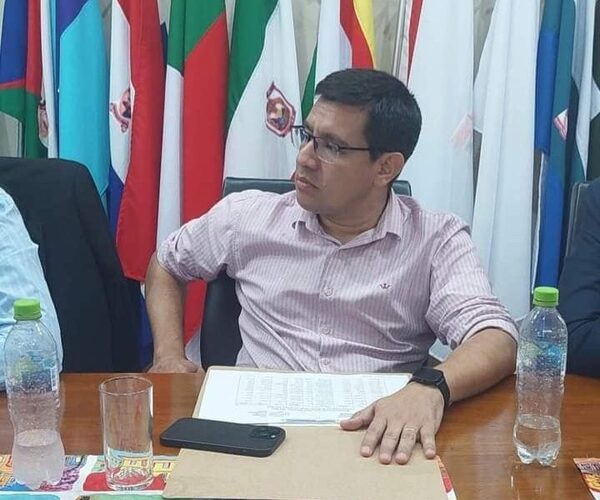 Mejoras en infraestructura y almuerzo escolar, reclamo de gobernador de Alto Paraná al MEC – Diario TNPRESS