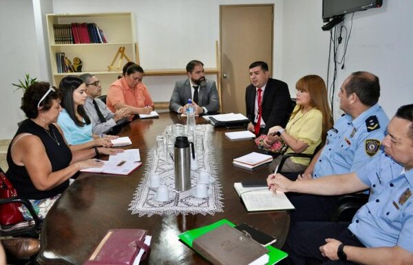 Ministerio de Justicia lidera trabajo con el fin de reducir el hacinamiento del sistema penitenciario - .::Agencia IP::.
